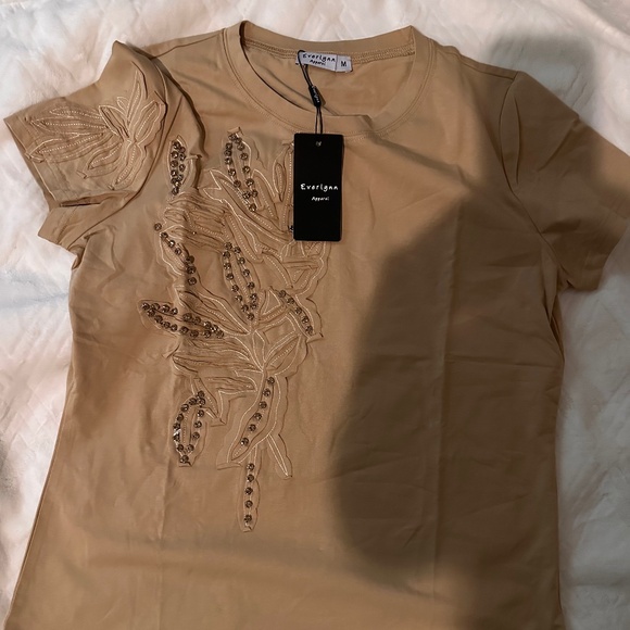 Women classic top - Picture 1 of 2